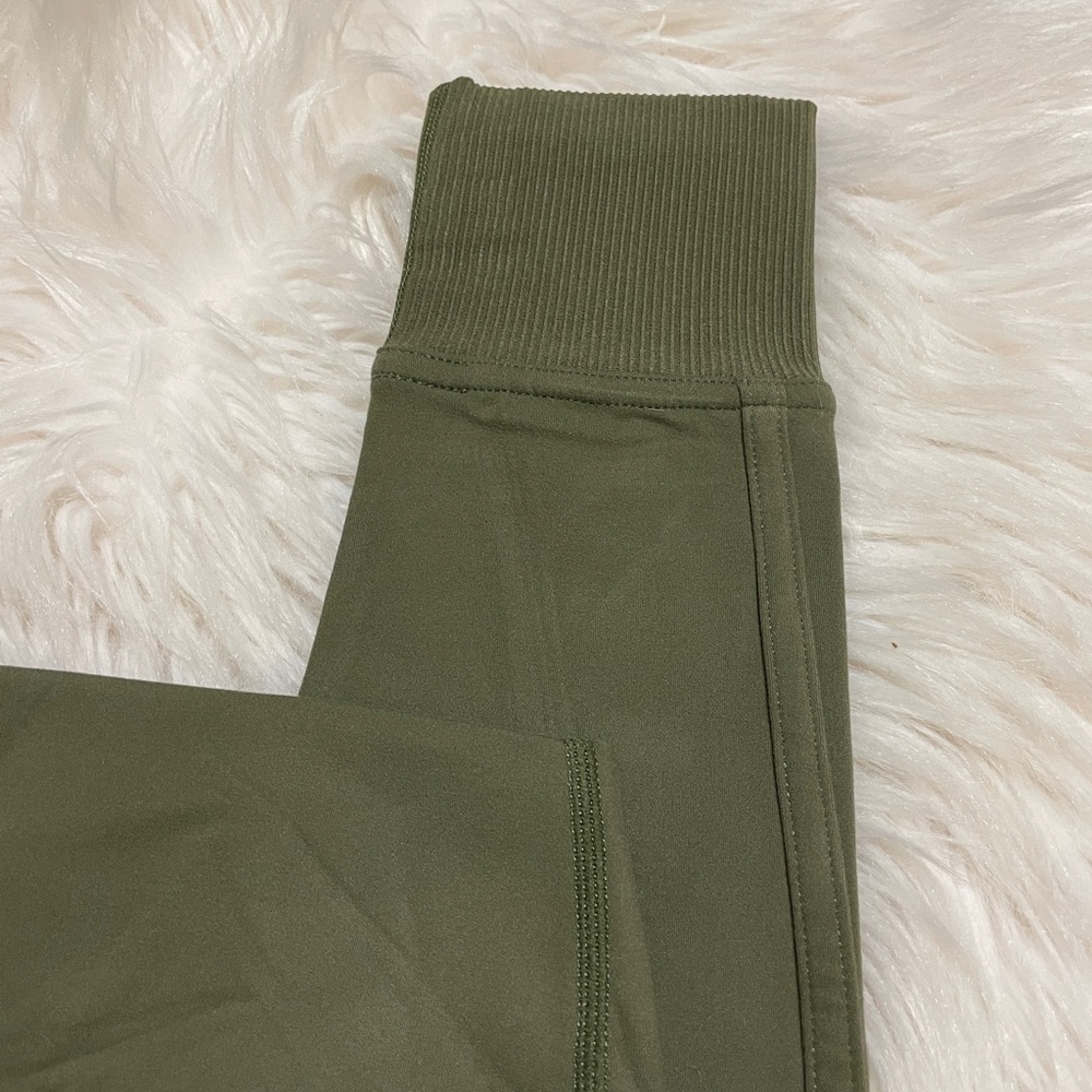 High waisted leggings